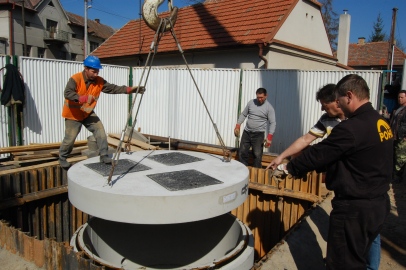 Snímek z výstavby kanalizace