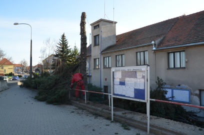 Obrázek galerie Prostranství před obecním úřadem