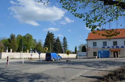 Obrázek galerie Křižovatka u Katranu