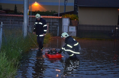 Obrázek galerie Hasiči při povodních 2013