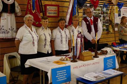 Baráčníci na Veletrhu líbeznického vzdělávání