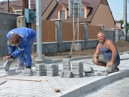 Ilustrační obrázek Nové chodníky