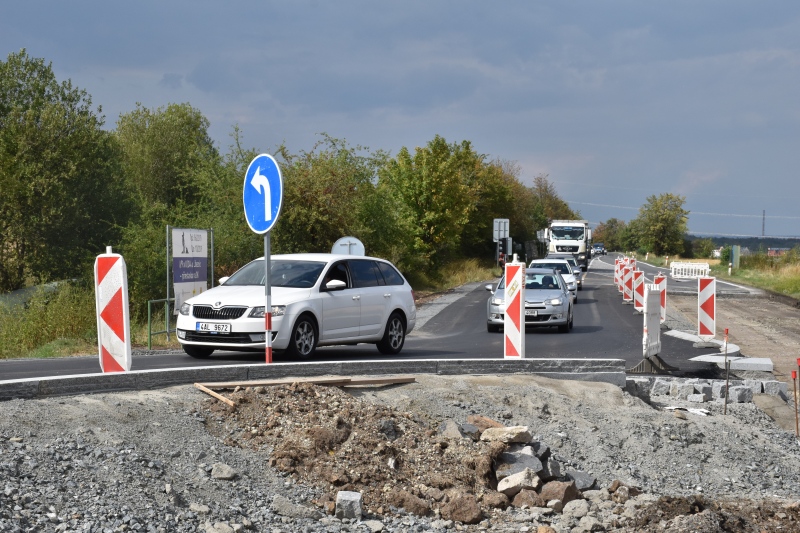 Stavba křižovatky U Papryčů